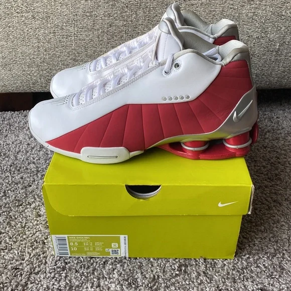 Nike Shox White/Metallic Silver size 8.5